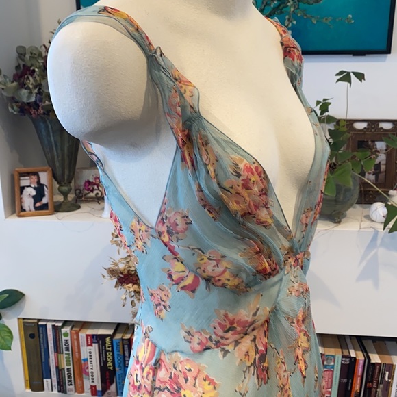 Beautiful and dreamy robins egg blue sheer floral dress or negligee 100% silk - Picture 5 of 5